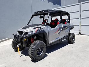 2017 Polaris® GENERAL™ 4 1000 EPS Silver Pearl